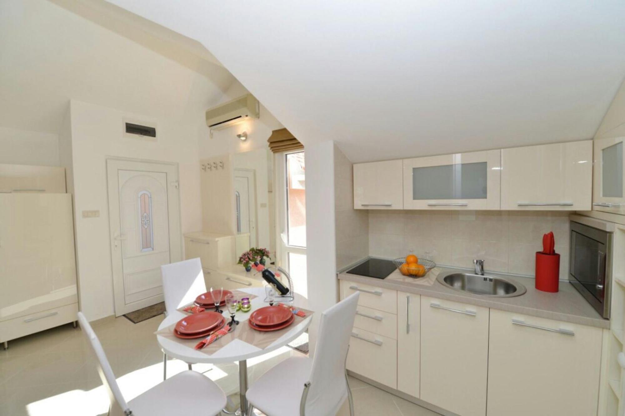 Sunshine Of Montenegro - Family Oasis Kotor Exterior photo